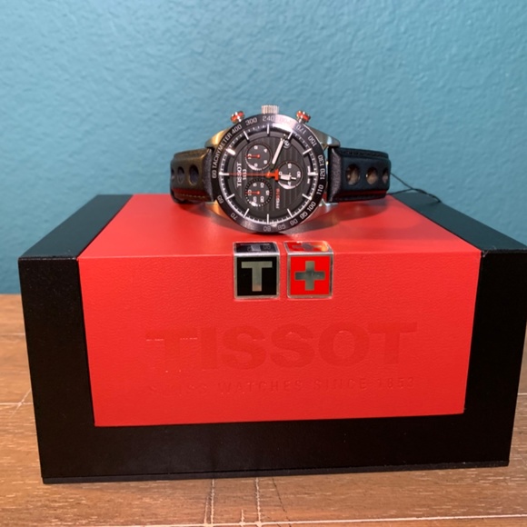 Tissot PRS 516 Chronograph - Picture 3 of 4